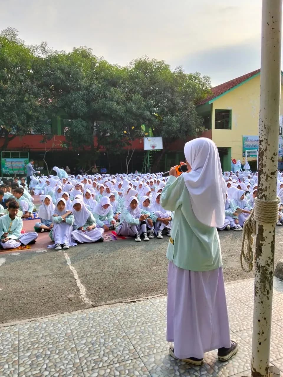 Jumat Berkah SMP Negeri 7 Kota Cirebon