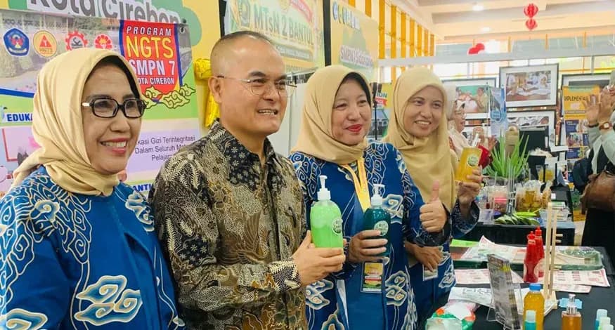 Tatang Muttaqin, Ph.D. Direktur Jenderal Pendidikan Menengah dan Pendidikan Khusus, Kemendikdasme