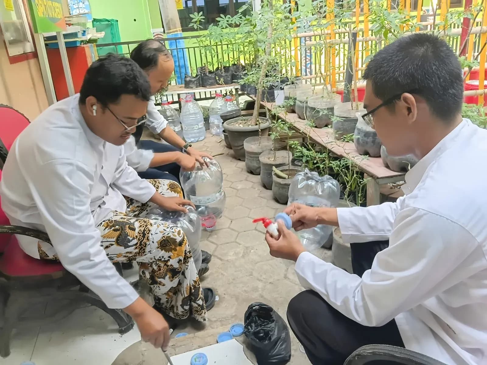 Budidaya Ikan Lele di SMPN 7 Kota Cirebon